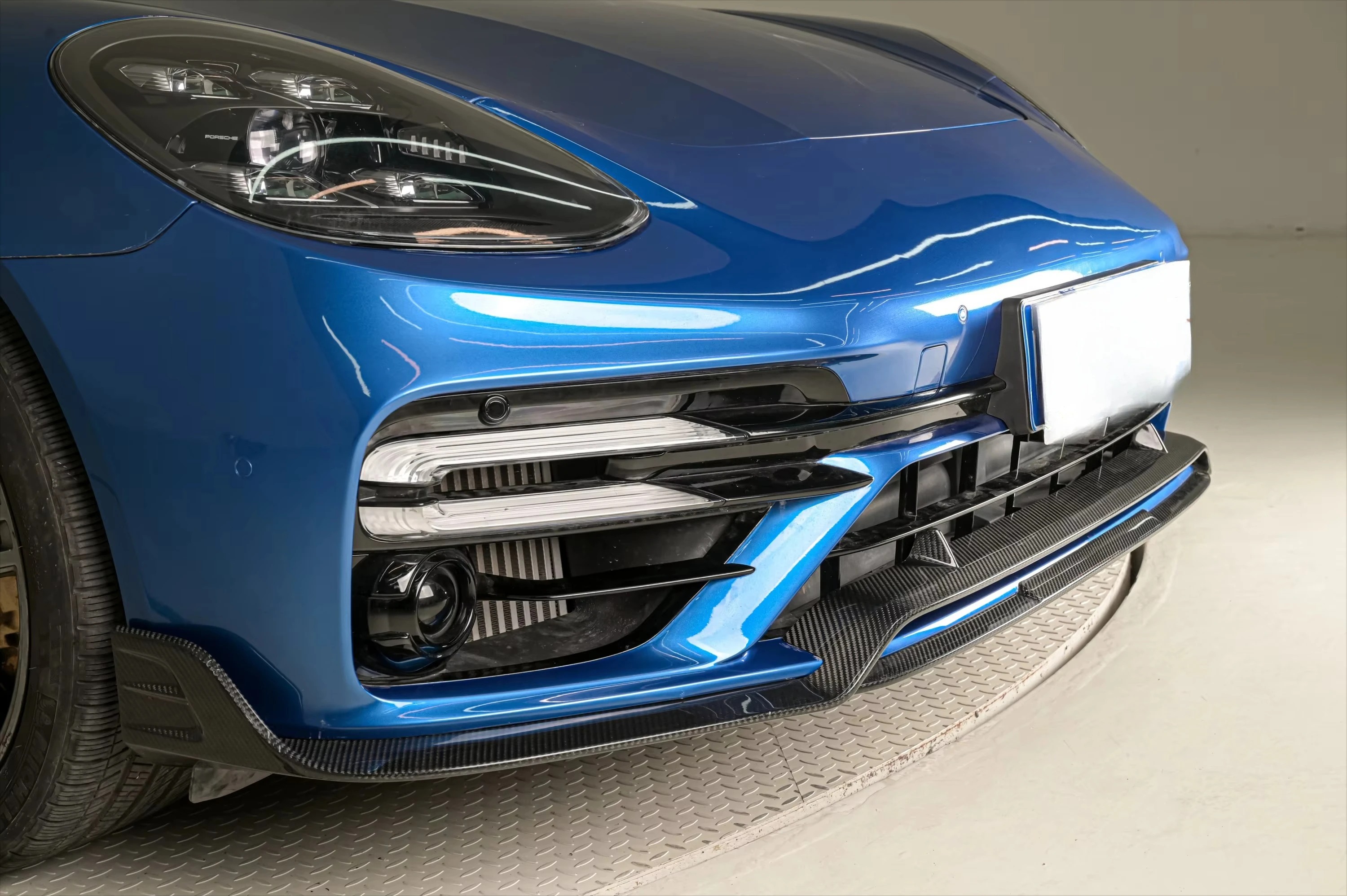 KM Carbon Fiber Front Lip Car Accessories for  971 Turbo S Kburning  Front Bumper Kits in KDA Style